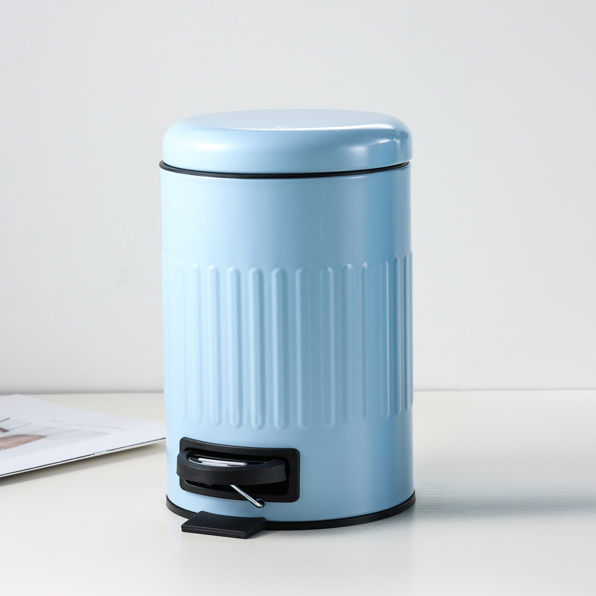 Lewis's Vintage 3 liter Bin - Blue - Image 2