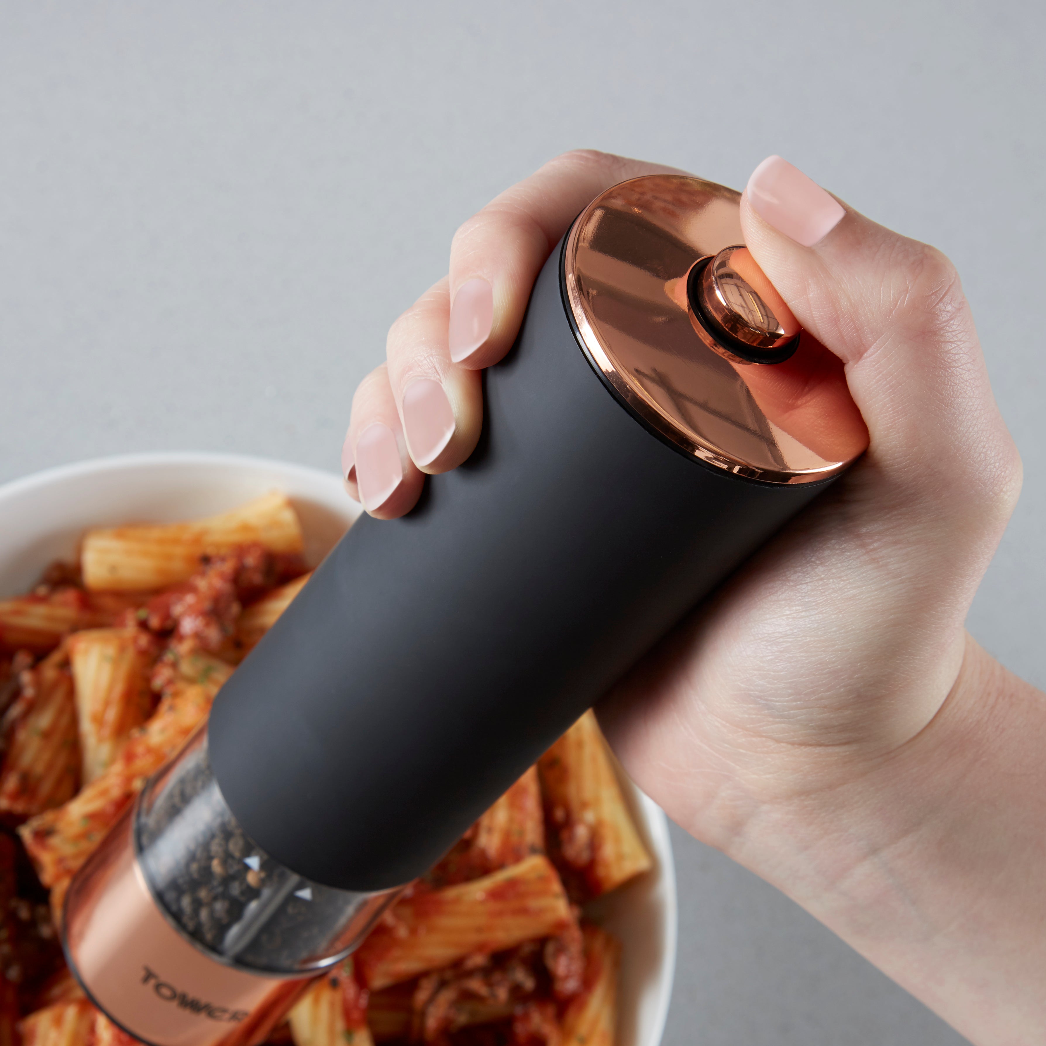 Tower Rose Gold Electric Salt and Pepper Mill - Sort - Image 3